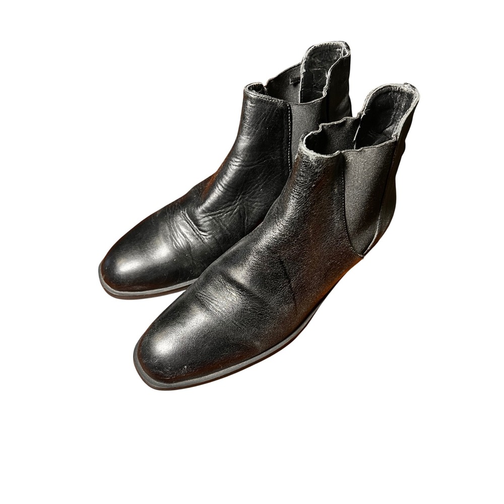 Zara Basic Collection Black Leather Ankle Boots Chelsea Style SZ 38‎ US 7.5 FLAW